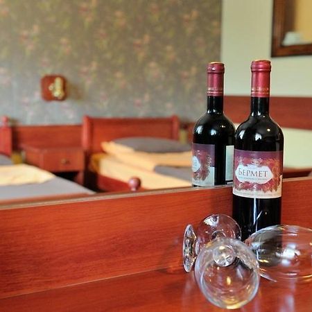 Hotel Dunav Sremski Karlovci Esterno foto