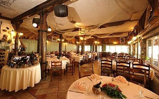 Hotel Dunav Sremski Karlovci Esterno foto