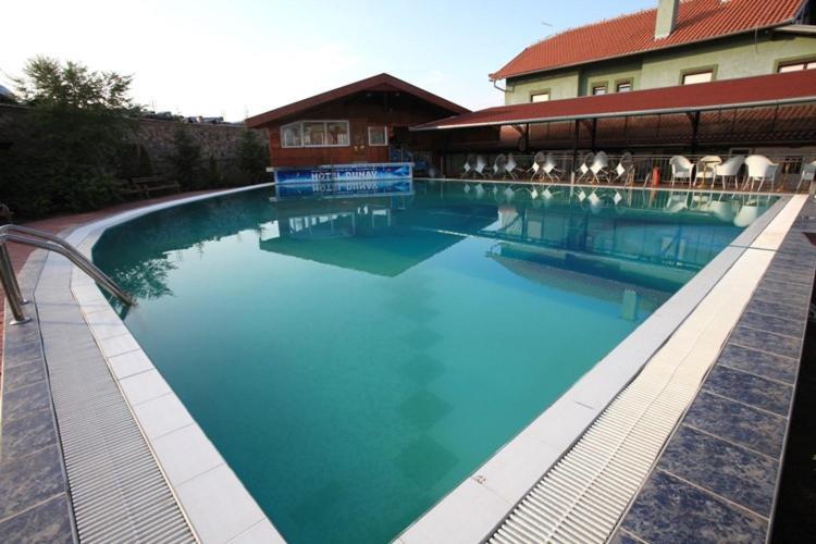 Hotel Dunav Sremski Karlovci Esterno foto